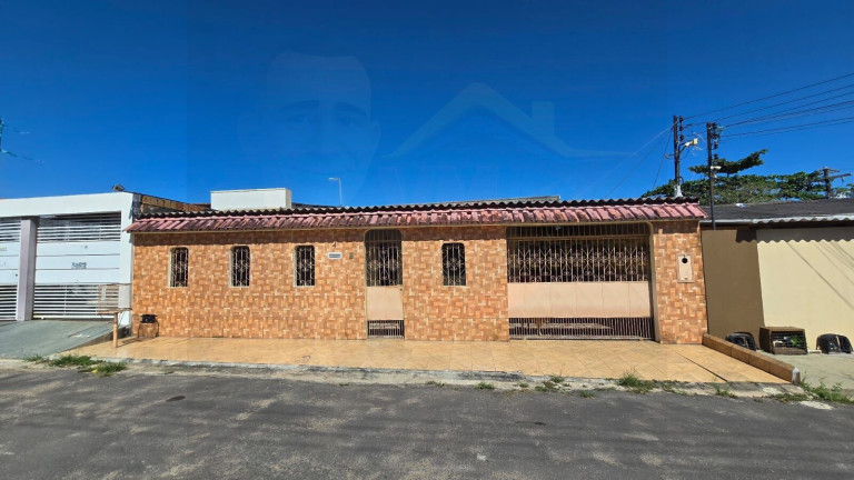 Casa com 3 Quartos à Venda, 255 m² em Lírio Do Vale - Manaus