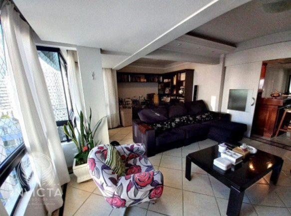 Imagem Apartamento com 3 Quartos à Venda, 223 m² em Centro - Balneário Camboriú Imagem Apartamento com 3 Quartos à Venda, 223 m² em Centro - Balneário Camboriú
