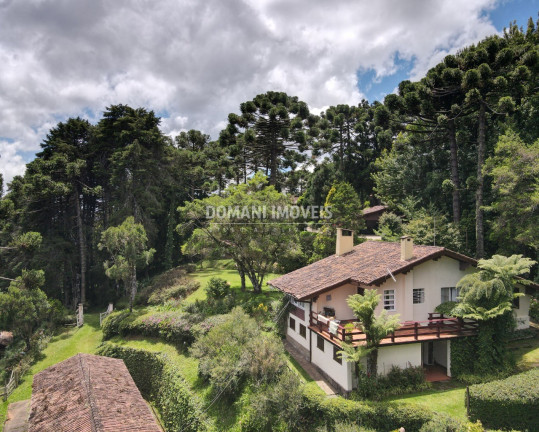 Imóvel com 3 Quartos à Venda, 950 m² em Região Do Toriba - Campos Do Jordão