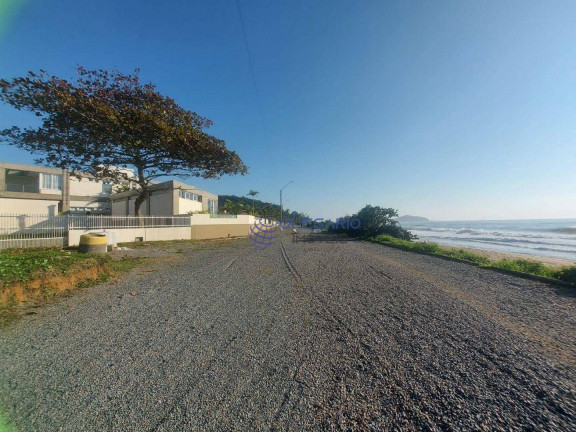 Imagem Sobrado com 3 Quartos à Venda, 400 m² em Centro - Penha Imagem Sobrado com 3 Quartos à Venda, 400 m² em Centro - Penha