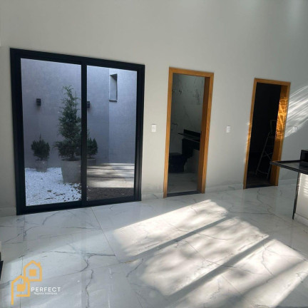 Imagem Casa com 3 Quartos à Venda, 130 m² em Parque São Benedito - Pindamonhangaba