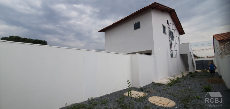 Imagem Sobrado com 3 Quartos à Venda,  em Melo Viana - Esmeraldas