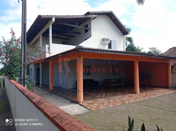 Imagem Sobrado com 5 Quartos à Venda, 360 m² em Cambiju - Itapoá Imagem Sobrado com 5 Quartos à Venda, 360 m² em Cambiju - Itapoá