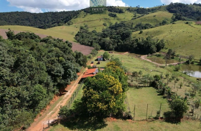 Imagem Chácara com 4 Quartos à Venda, 250 m² em Cardosos - Socorro