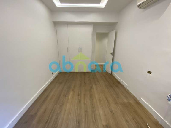 Imagem Apartamento com 3 Quartos à Venda, 300 m² em Copacabana - Rio De Janeiro Imagem Apartamento com 3 Quartos à Venda, 300 m² em Copacabana - Rio De Janeiro