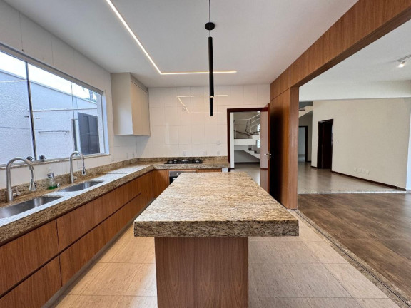 Imagem Sobrado com 5 Quartos à Venda, 359 m² em Setor Jaó - Goiânia Imagem Sobrado com 5 Quartos à Venda, 359 m² em Setor Jaó - Goiânia
