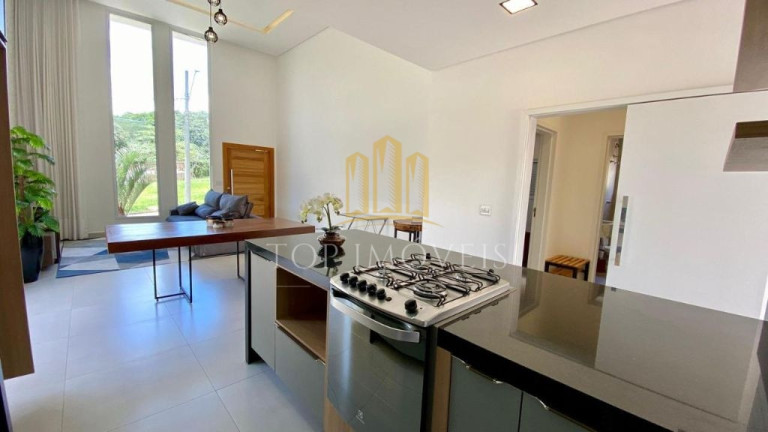 Imagem Casa de Condomínio com 3 Quartos à Venda, 390 m² em Bairro Do Grama - Caçapava Imagem Casa de Condomínio com 3 Quartos à Venda, 390 m² em Bairro Do Grama - Caçapava