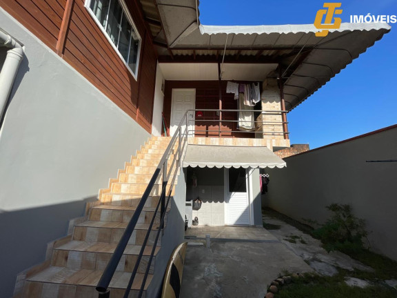 Imagem Casa à Venda, 340 m² em Monte Alegre - Camboriú Imagem Casa à Venda, 340 m² em Monte Alegre - Camboriú