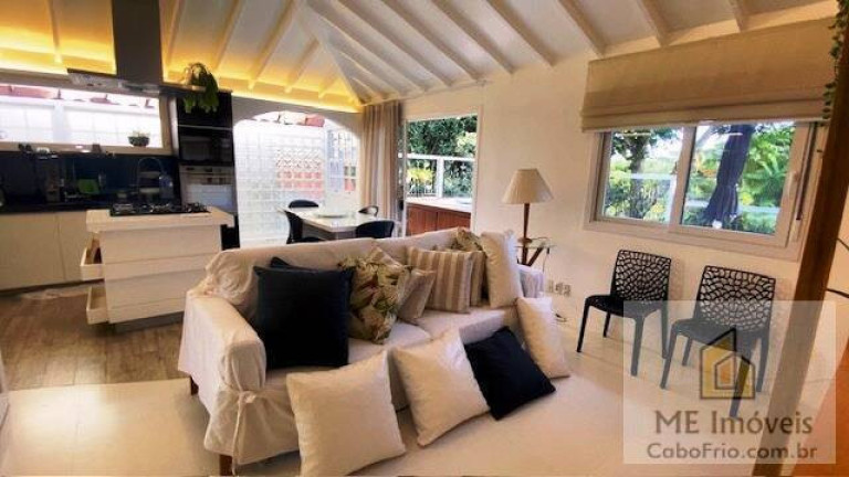 Imagem Casa de Condomínio com 2 Quartos à Venda, 120 m² em Ferradura - Búzios