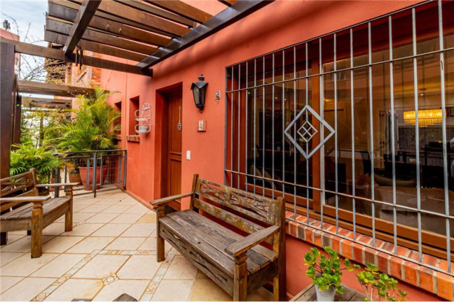 Imagem Casa de Condomínio com 3 Quartos à Venda, 214 m² em Vila Jardim - Porto Alegre
