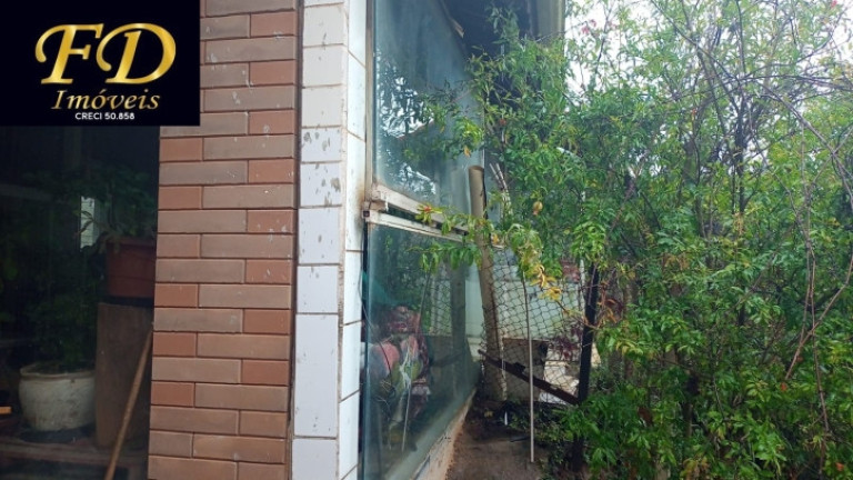 Imagem Casa com 2 Quartos à Venda, 500 m² em Jundiaizinho (terra Preta) - Mairiporã Imagem Casa com 2 Quartos à Venda, 500 m² em Jundiaizinho (terra Preta) - Mairiporã