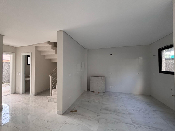 Imagem Casa com 3 Quartos à Venda, 123 m² em Uberaba - Curitiba