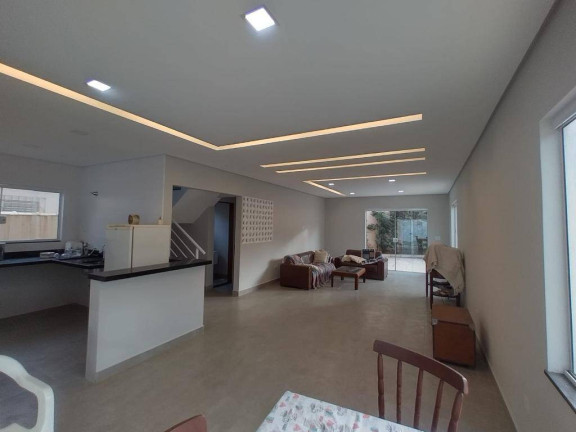 Imagem Casa com 4 Quartos à Venda, 10 m² em Solemar - Praia Grande