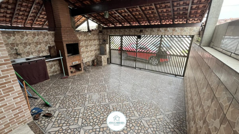 Imagem Casa com 2 Quartos à Venda, 80 m²