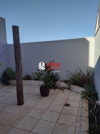 Imagem Casa com 3 Quartos à Venda, 302 m² em Jardim Márcia Ii - Agudos