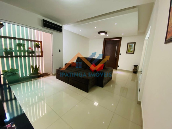Imagem Casa com 3 Quartos à Venda, 220 m² em Vila Ipanema - Ipatinga