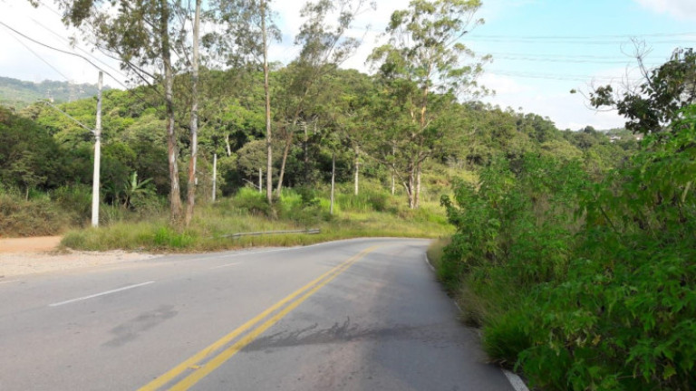 Terreno à Venda, 2.524 m² em Santa Inês - Caieiras