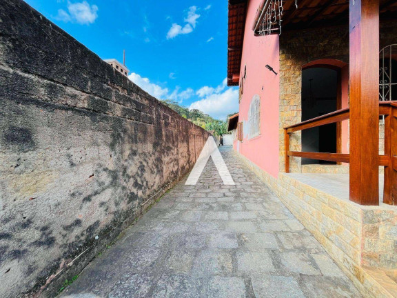 Imagem Casa com 4 Quartos à Venda, 398 m² em Vale Do Paraíso - Teresópolis