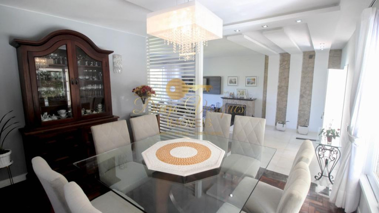 Imagem Casa com 3 Quartos à Venda, 1.300 m² em Comary - Teresópolis Imagem Casa com 3 Quartos à Venda, 1.300 m² em Comary - Teresópolis