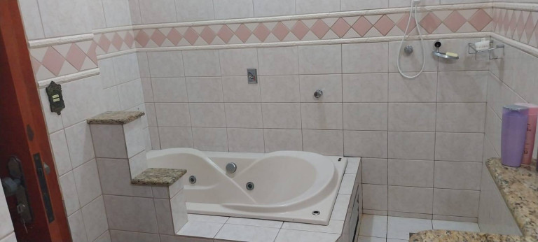 Imagem Casa com 3 Quartos à Venda, 432 m² em Boa Esperança - Cuiabá Imagem Casa com 3 Quartos à Venda, 432 m² em Boa Esperança - Cuiabá