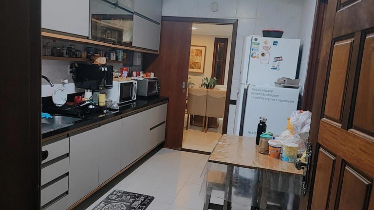 Imagem Casa com 4 Quartos à Venda, 220 m² em Buraquinho - Lauro De Freitas Imagem Casa com 4 Quartos à Venda, 220 m² em Buraquinho - Lauro De Freitas
