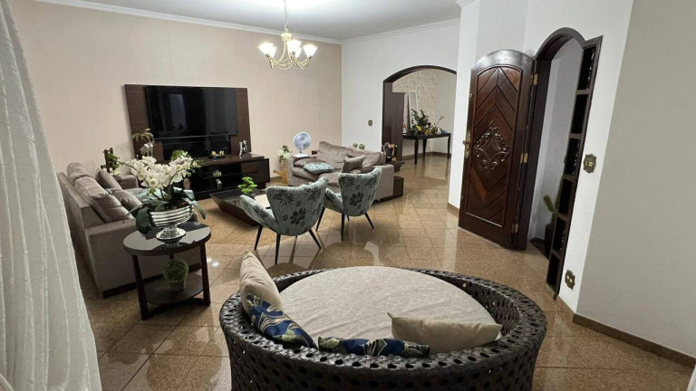 Imagem Casa com 4 Quartos à Venda, 450 m² em Vila Carrão - São Paulo Imagem Casa com 4 Quartos à Venda, 450 m² em Vila Carrão - São Paulo