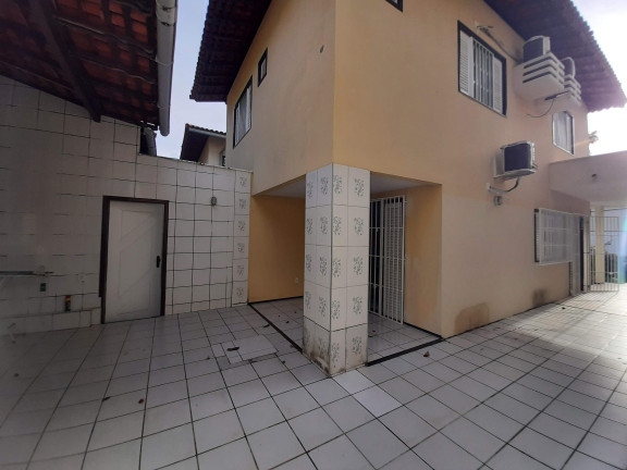 Imagem Casa com 3 Quartos à Venda, 240 m² em Calhau - São Luís