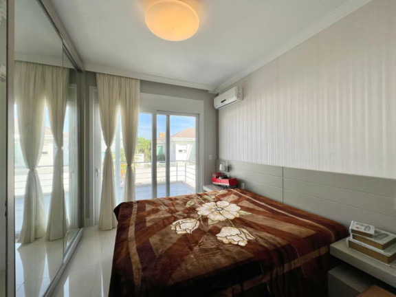 Imagem Casa com 6 Quartos à Venda, 380 m² em -- - Capao Da Canoa Imagem Casa com 6 Quartos à Venda, 380 m² em -- - Capao Da Canoa