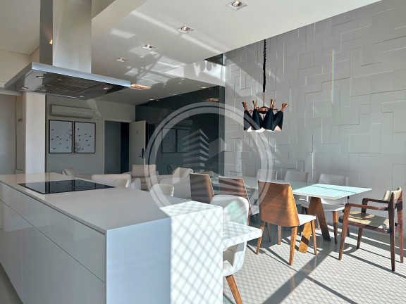 Imagem Apartamento com 4 Quartos à Venda, 240 m² em Centro - Balneário Camboriú