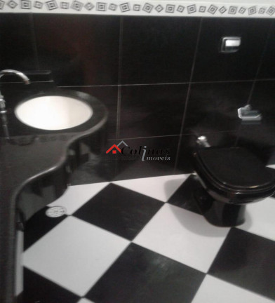 Imagem Imóvel com 4 Quartos à Venda, 330 m² em Centro - Ibiúna