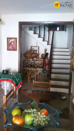 Imagem Casa com 6 Quartos à Venda, 300 m² em Vinhateiro - São Pedro Da Aldeia Imagem Casa com 6 Quartos à Venda, 300 m² em Vinhateiro - São Pedro Da Aldeia