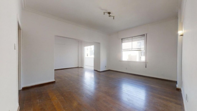 Imagem Imóvel com 2 Quartos à Venda, 139 m² em Copacabana - Rio De Janeiro Imagem Imóvel com 2 Quartos à Venda, 139 m² em Copacabana - Rio De Janeiro