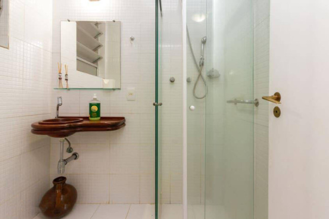Imagem Apartamento com 3 Quartos à Venda,  em Copacabana - Rio De Janeiro