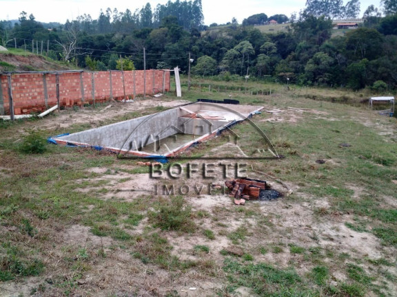 Imagem Imóvel com 2 Quartos à Venda, 5.000 m² em Catarina - Bofete Imagem Imóvel com 2 Quartos à Venda, 5.000 m² em Catarina - Bofete