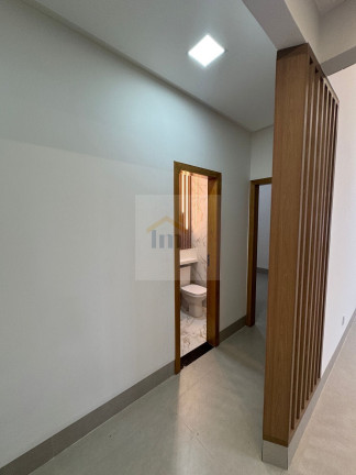 Imagem Casa com 3 Quartos à Venda, 188 m² em Parque Das Flores - Goiânia