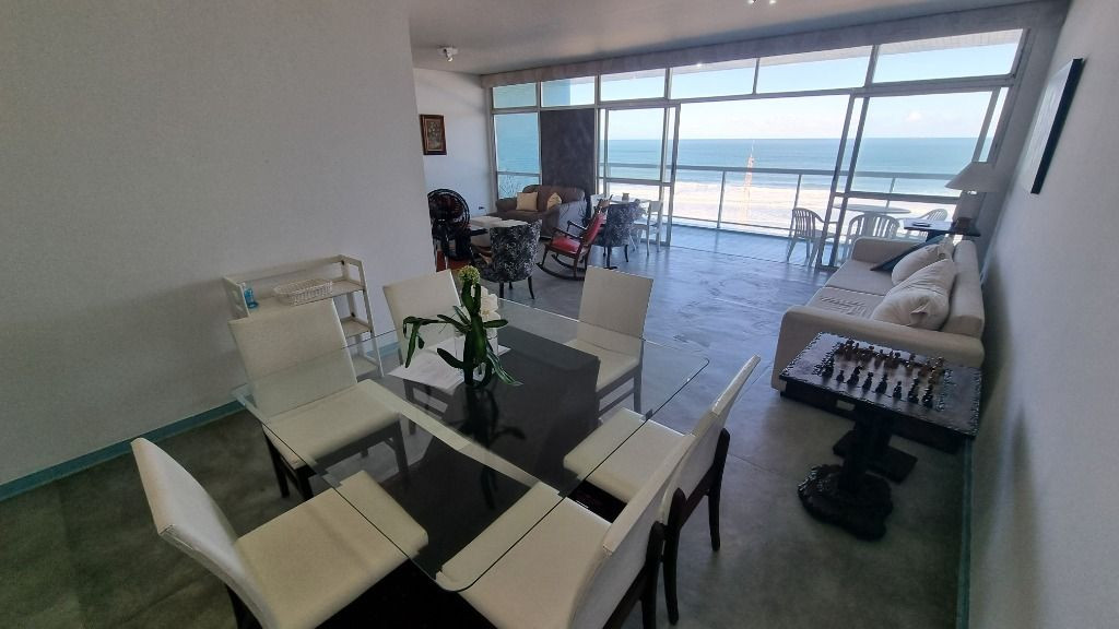 Imagem Apartamento com 3 Quartos à Venda, 198 m² em Pitangueiras - Guarujá Imagem Apartamento com 3 Quartos à Venda, 198 m² em Pitangueiras - Guarujá