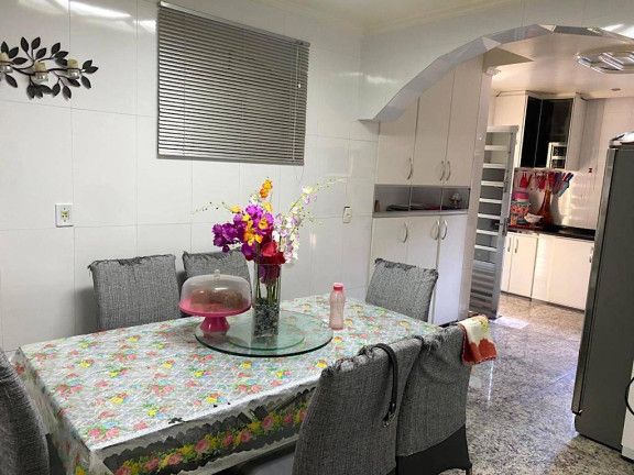 Imagem Sobrado com 3 Quartos à Venda, 300 m² em Itaim Paulista - São Paulo