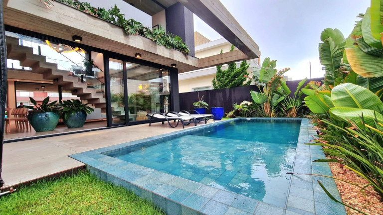 Imagem Casa com 5 Quartos à Venda,  em Remanso - Xangri-lá
