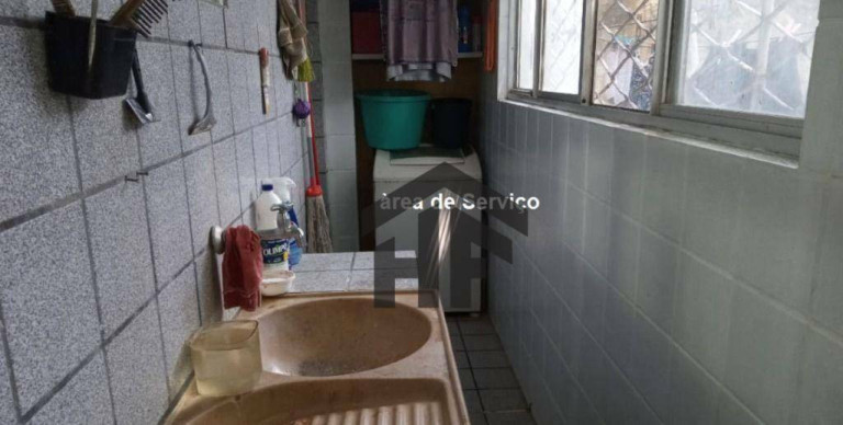Imagem Apartamento com 3 Quartos à Venda, 83 m² em Encruzilhada - Recife