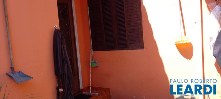 Imagem Casa com 2 Quartos à Venda, 187 m² em Jardim Utinga - Santo André Imagem Casa com 2 Quartos à Venda, 187 m² em Jardim Utinga - Santo André