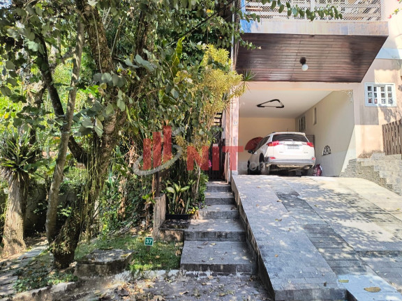 Imagem Casa de Condomínio com 3 Quartos à Venda, 700 m² em Badu - Niterói
