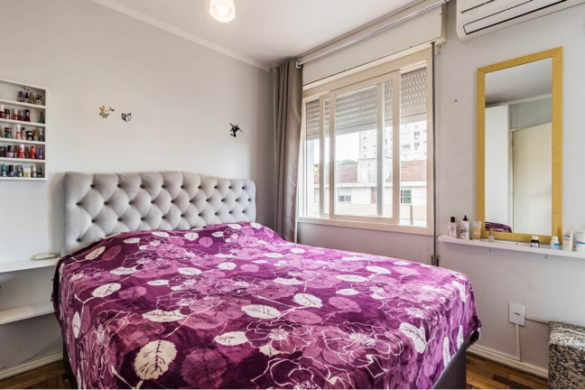 Imagem Apartamento com 2 Quartos à Venda, 65 m² em São Sebastião - Porto Alegre Imagem Apartamento com 2 Quartos à Venda, 65 m² em São Sebastião - Porto Alegre