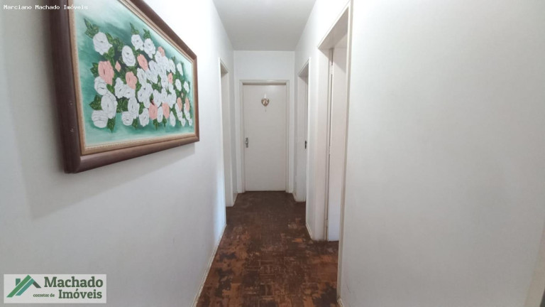 Imagem Apartamento com 3 Quartos à Venda, 128 m² em Centro - Santa Maria