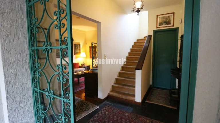 Imagem Casa com 3 Quartos à Venda, 300 m² em Pacaembu - São Paulo