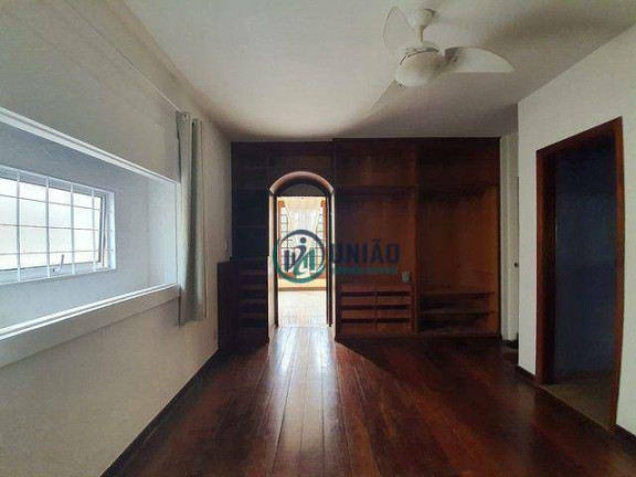 Imagem Casa com 4 Quartos à Venda, 110 m² em São Francisco - Niterói Imagem Casa com 4 Quartos à Venda, 110 m² em São Francisco - Niterói