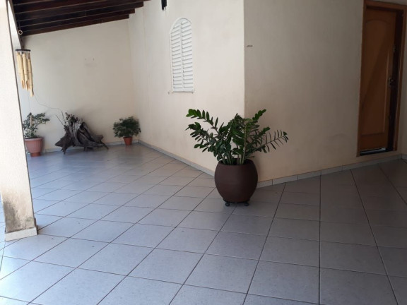 Imagem Casa com 4 Quartos à Venda, 200 m² em Mansour - Uberlândia Imagem Casa com 4 Quartos à Venda, 200 m² em Mansour - Uberlândia