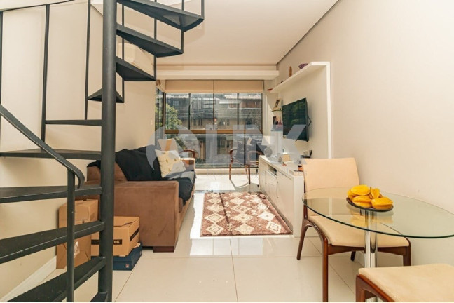 Imagem Imóvel com 1 Quarto à Venda, 80 m² em Bela Vista - Porto Alegre Imagem Imóvel com 1 Quarto à Venda, 80 m² em Bela Vista - Porto Alegre