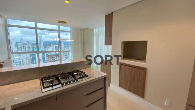 Imagem Apartamento com 4 Quartos para Alugar, 144 m² em Centro - Balneário Camboriú Imagem Apartamento com 4 Quartos para Alugar, 144 m² em Centro - Balneário Camboriú
