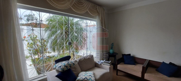 Imagem Casa com 3 Quartos à Venda,  em Marilia - Ribeirão Preto