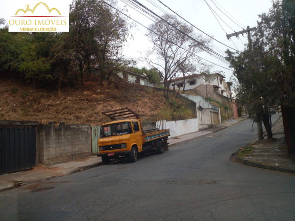 Terreno à Venda, 360 m² em Ouro Preto - Belo Horizonte